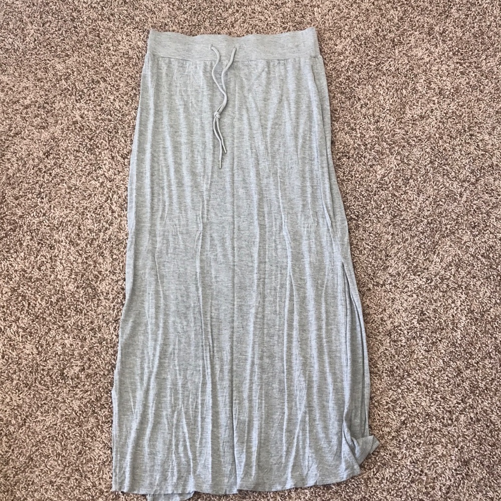 Maxi grey skirt